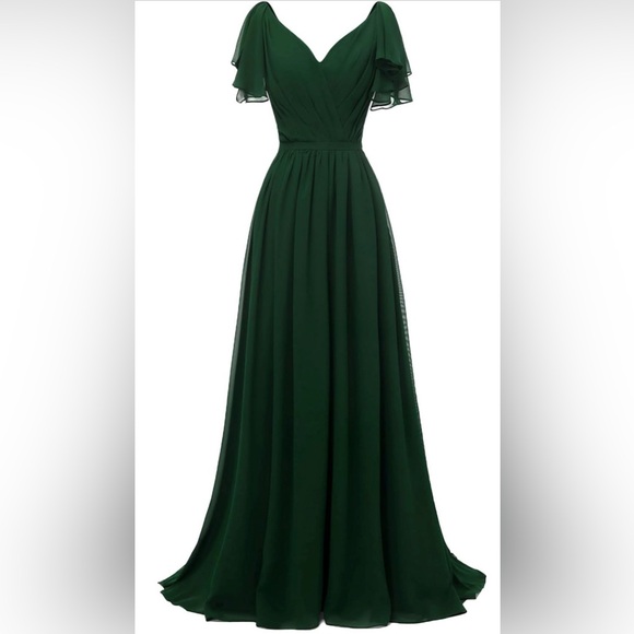 Dresses & Skirts - Elegant Green Strapless Dress